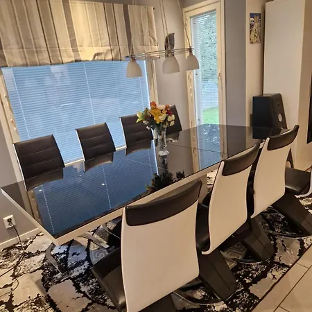 Cozy & Peaceful House In Hyrylae- 14mins Drive From The Helsinki Airport