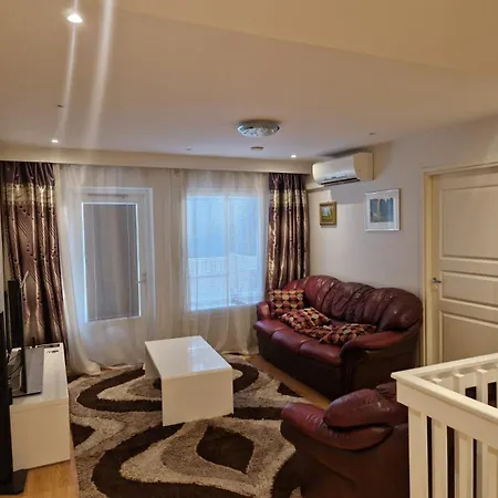 Cozy & Peaceful House In Hyrylae- 14mins Drive From The Helsinki Airport Гостевой дом Hyryla
