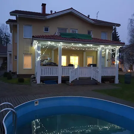 Гостевой дом Cozy & Peaceful House In Hyrylae- 14mins Drive From The Helsinki Airport Hyryla
