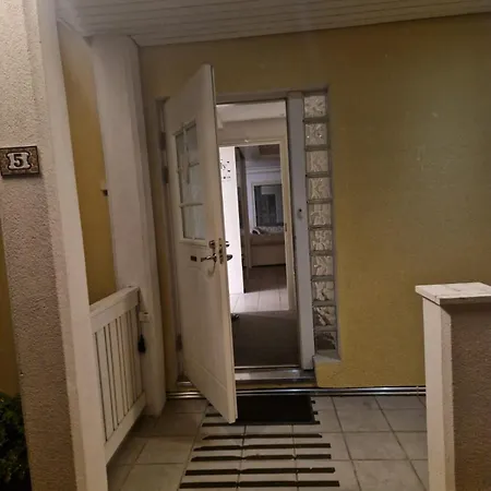 Cozy & Peaceful House In Hyrylae- 14mins Drive From The Helsinki Airport Hyryla