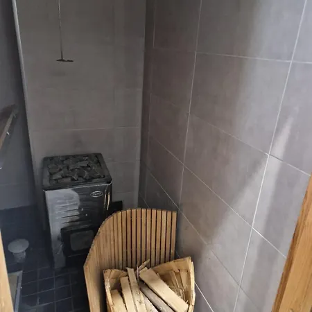 Gasthuis Cozy & Peaceful House In Hyrylae- 14mins Drive From The Helsinki Airport Hyryla